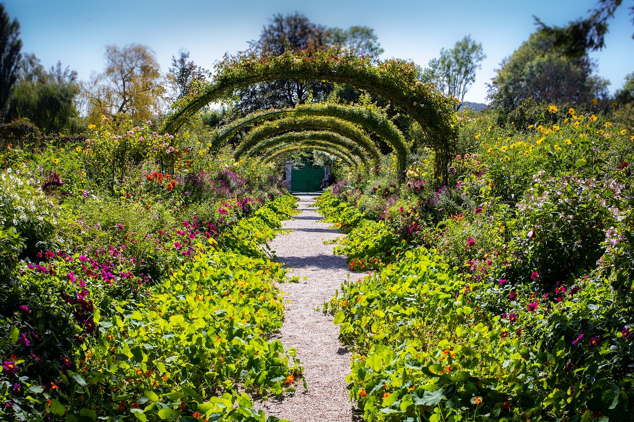 monet-at-giverny-4901340_1280.jpg